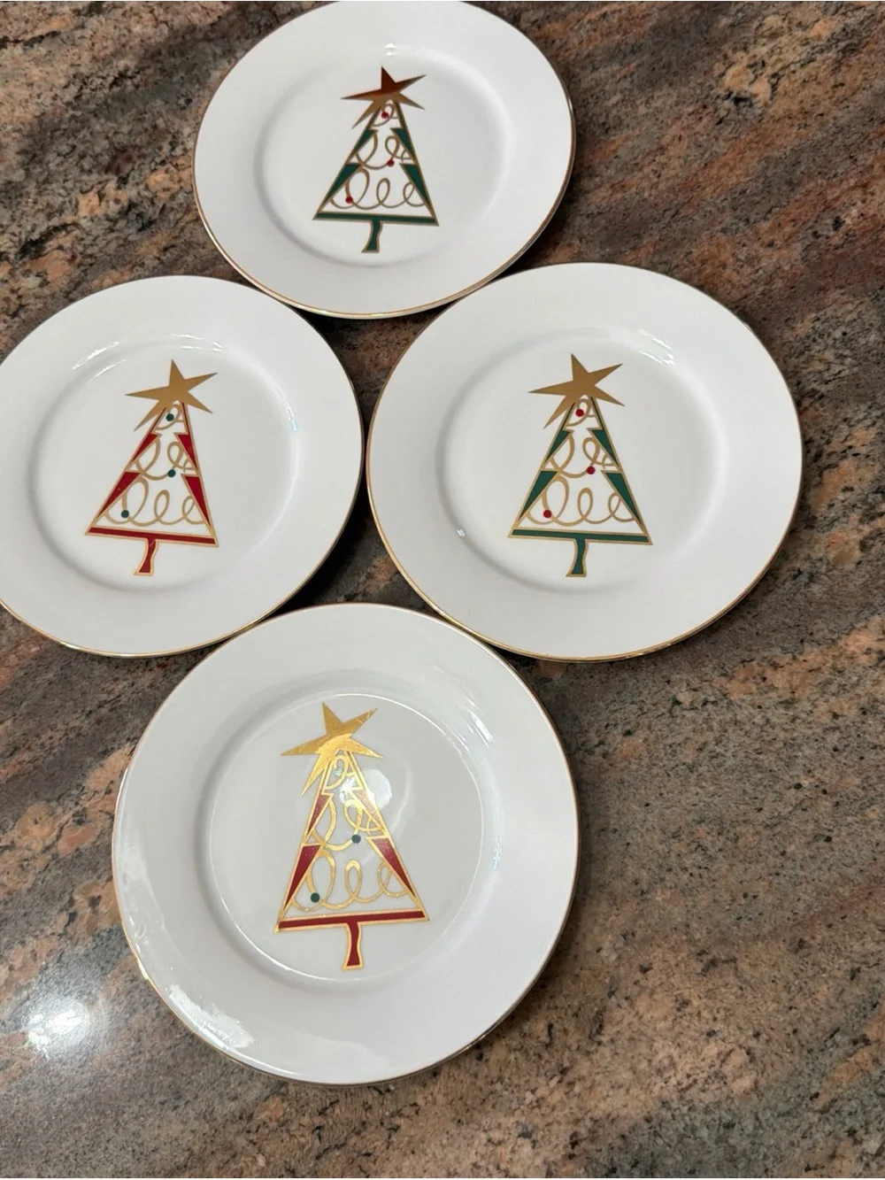 Set of 4 Pier 1 Christmas Tree Holiday Salad Plates 7.5” Green Red Gold Star